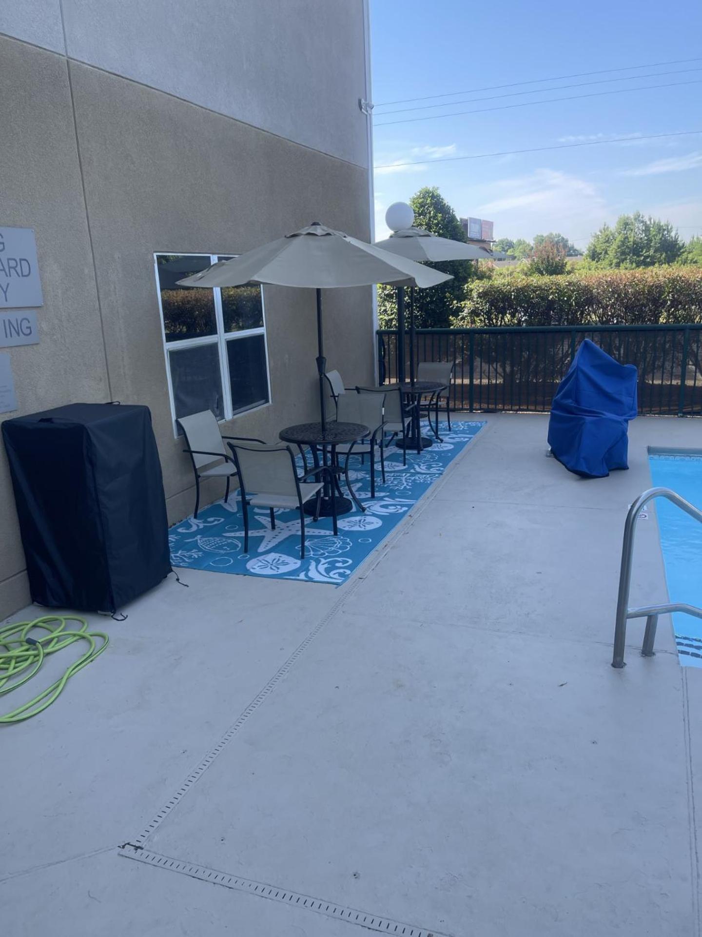 Country Inn & Suites By Radisson, Burlington Elon , Nc Buitenkant foto