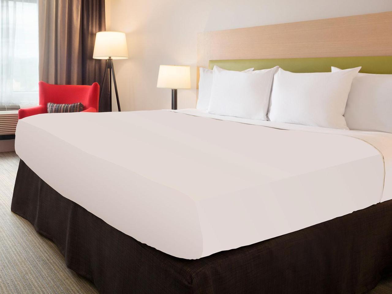 Country Inn & Suites By Radisson, Burlington Elon , Nc Buitenkant foto