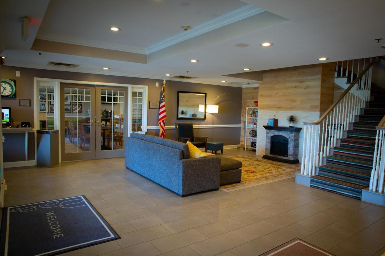 Country Inn & Suites By Radisson, Burlington Elon , Nc Buitenkant foto